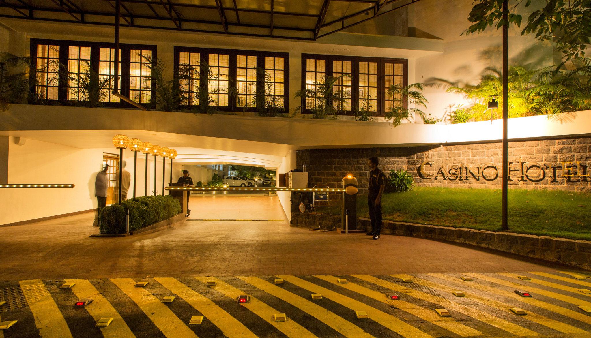 Casino Hotel - Cgh Earth, Cochin Kochi Esterno foto