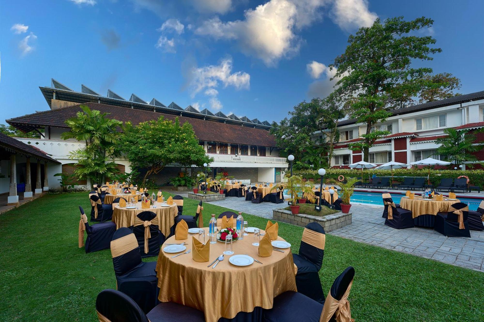 Casino Hotel - Cgh Earth, Cochin Kochi Esterno foto