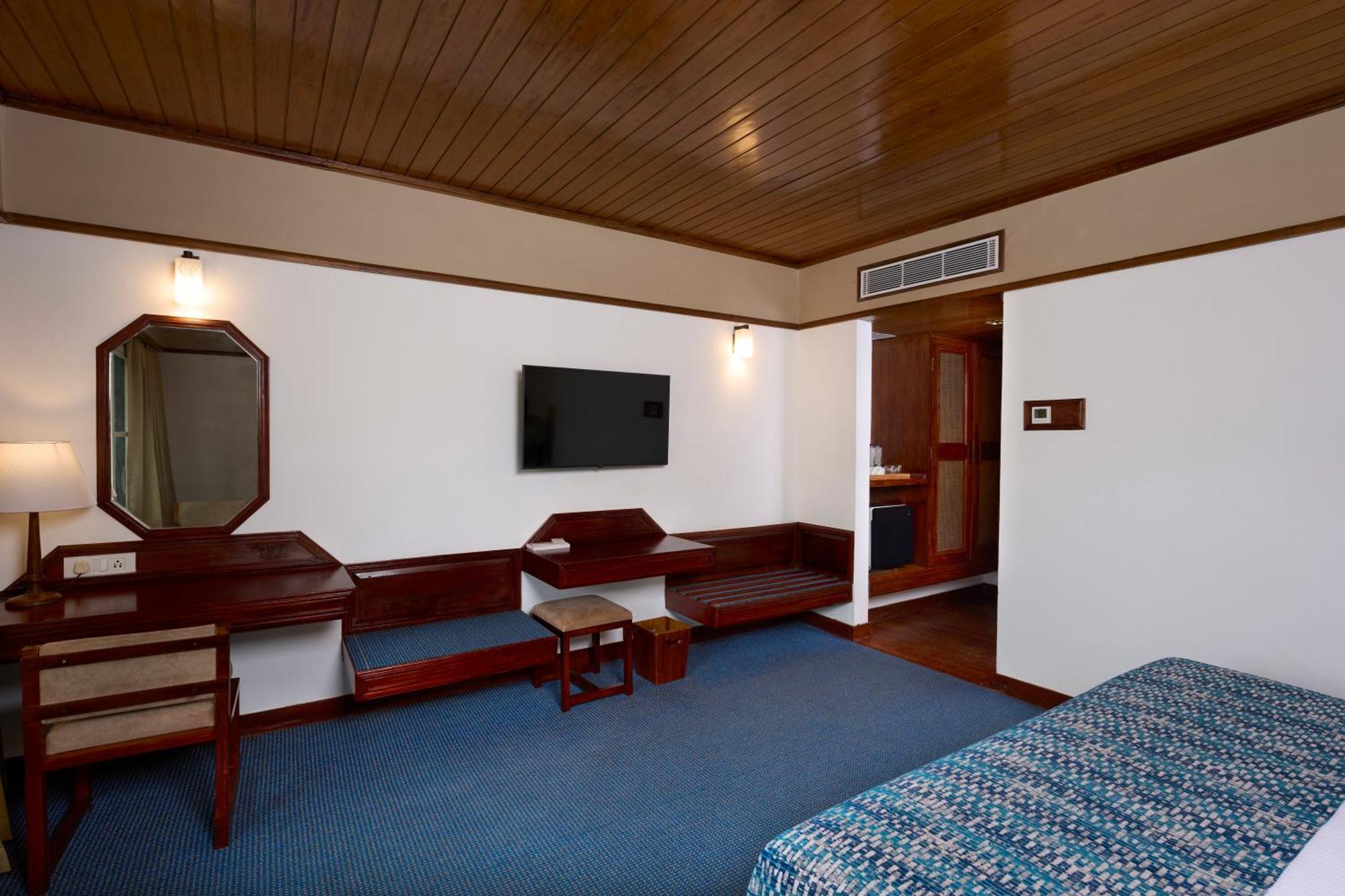 Casino Hotel - Cgh Earth, Cochin Kochi Esterno foto