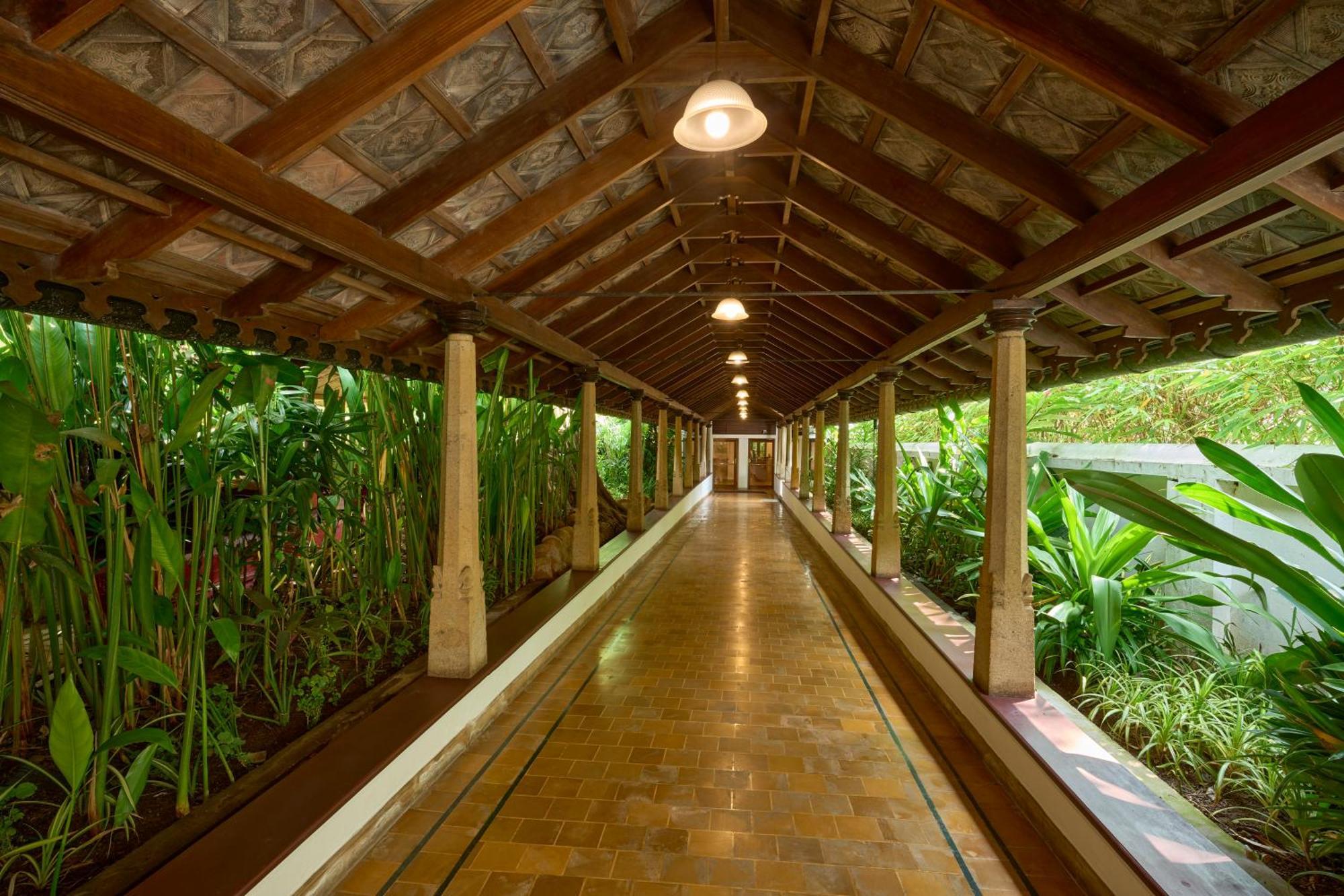 Casino Hotel - Cgh Earth, Cochin Kochi Esterno foto